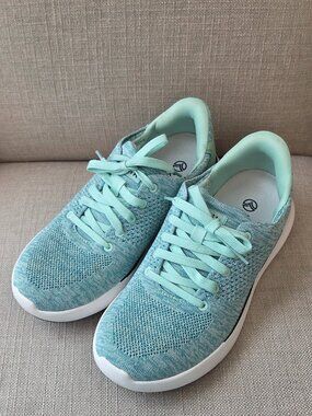 Kizik Lima Hands Free Sneakers Womens Size 8.5 Spearmint Green Comfort